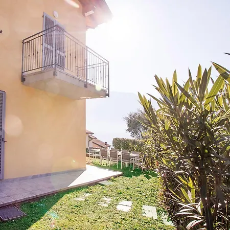Σπίτι διακοπών Ossuccio Grande C With Pool Sleeps 12 By Italian Όπως