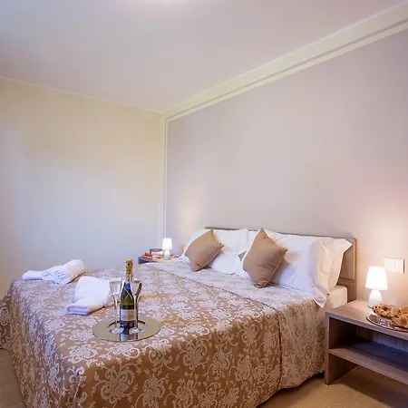 Ossuccio Grande C With Pool Sleeps 12 By Italian 코모