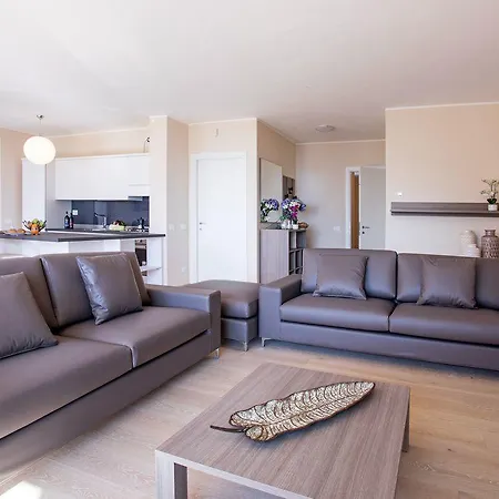 Ossuccio Grande C With Pool Sleeps 12 By Italian 펜션 *