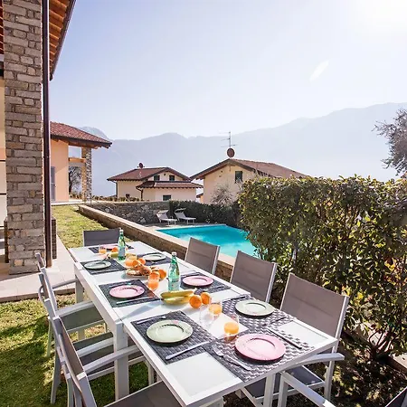 Ossuccio Grande C With Pool Sleeps 12 By Italian * Όπως