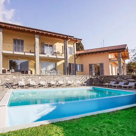 Ossuccio Grande C With Pool Sleeps 12 By Italian * 코모