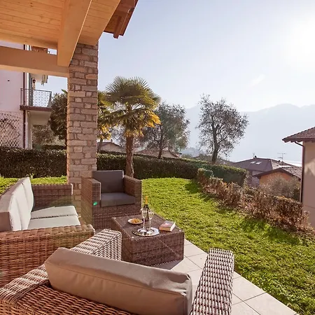Ossuccio Grande C With Pool Sleeps 12 By Italian 펜션 코모