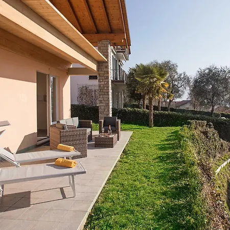 Ossuccio Grande C With Pool Sleeps 12 By Italian * Όπως