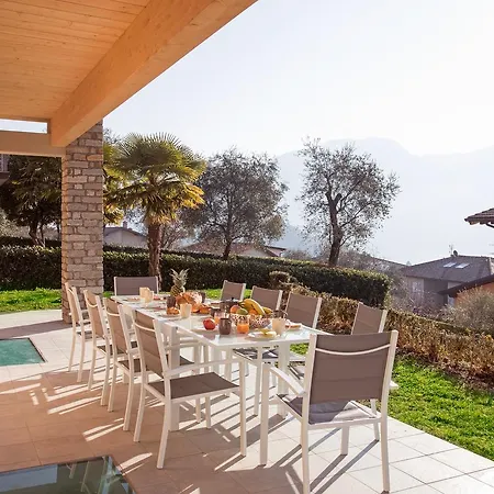 Ossuccio Grande C With Pool Sleeps 12 By Italian 코모