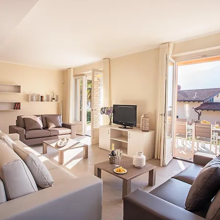 Ossuccio Grande C With Pool Sleeps 12 By Italian 코모