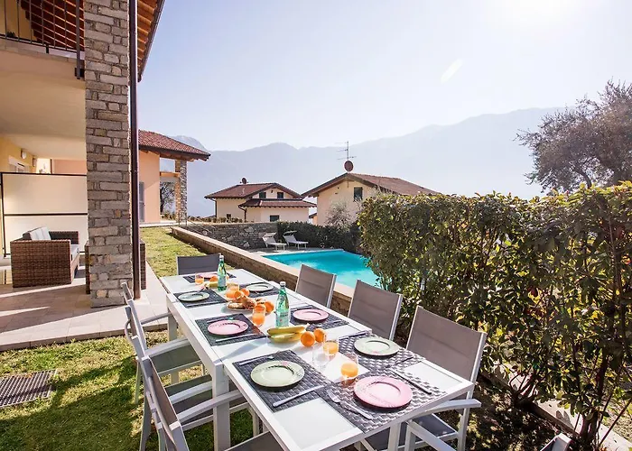Ossuccio Grande C With Pool Sleeps 12 By Italian * Όπως