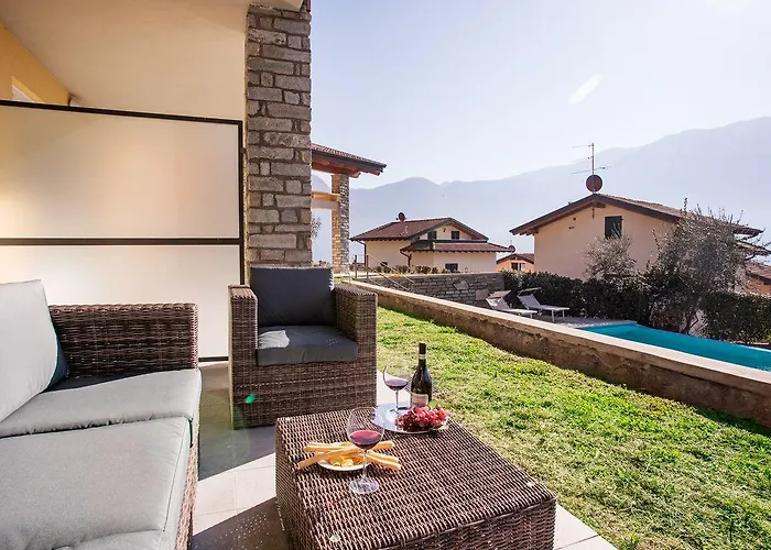 Σπίτι διακοπών Ossuccio Grande C With Pool Sleeps 12 By Italian *
