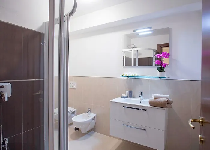 Σπίτι διακοπών Ossuccio Grande C With Pool Sleeps 12 By Italian *