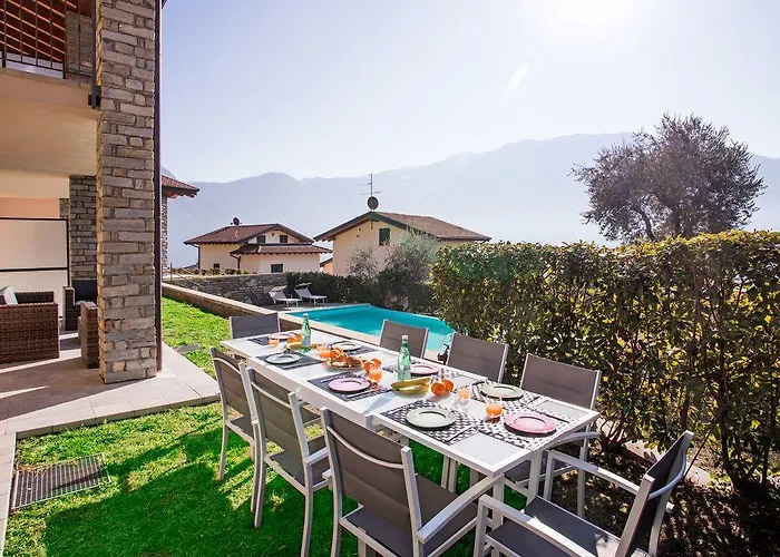 Ossuccio Grande C With Pool Sleeps 12 By Italian Όπως