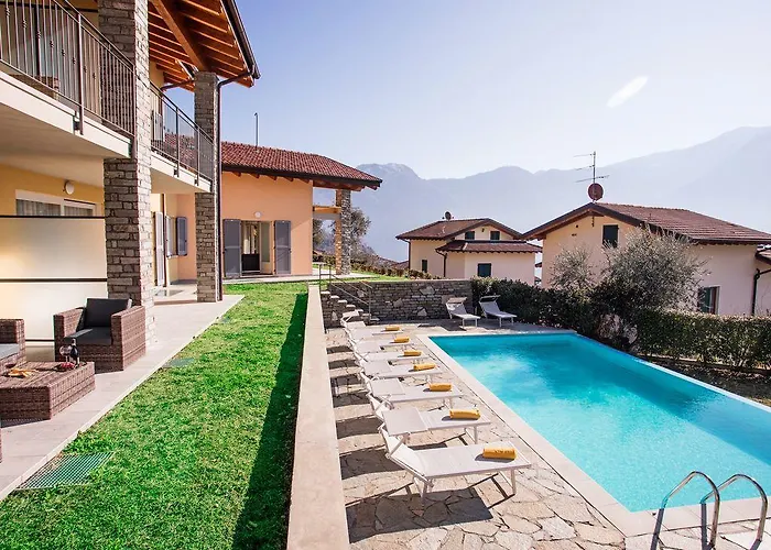 Σπίτι διακοπών Ossuccio Grande C With Pool Sleeps 12 By Italian