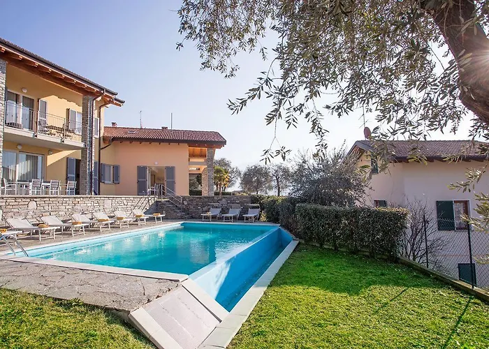 Σπίτι διακοπών Ossuccio Grande C With Pool Sleeps 12 By Italian