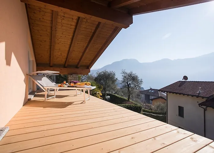 Ossuccio Grande C With Pool Sleeps 12 By Italian * Όπως