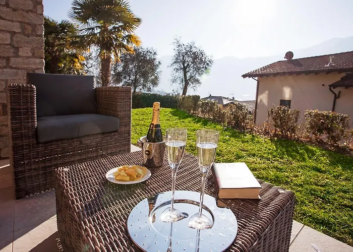 Σπίτι διακοπών Ossuccio Grande C With Pool Sleeps 12 By Italian