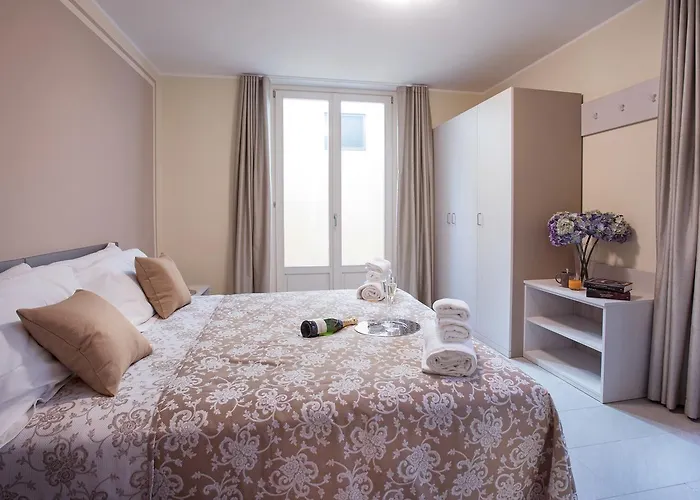 Ossuccio Grande C With Pool Sleeps 12 By Italian Σπίτι διακοπών Όπως