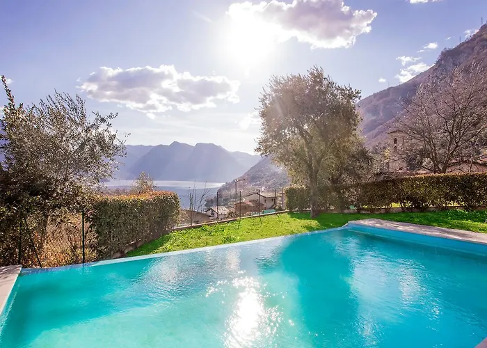 Σπίτι διακοπών Ossuccio Grande C With Pool Sleeps 12 By Italian *